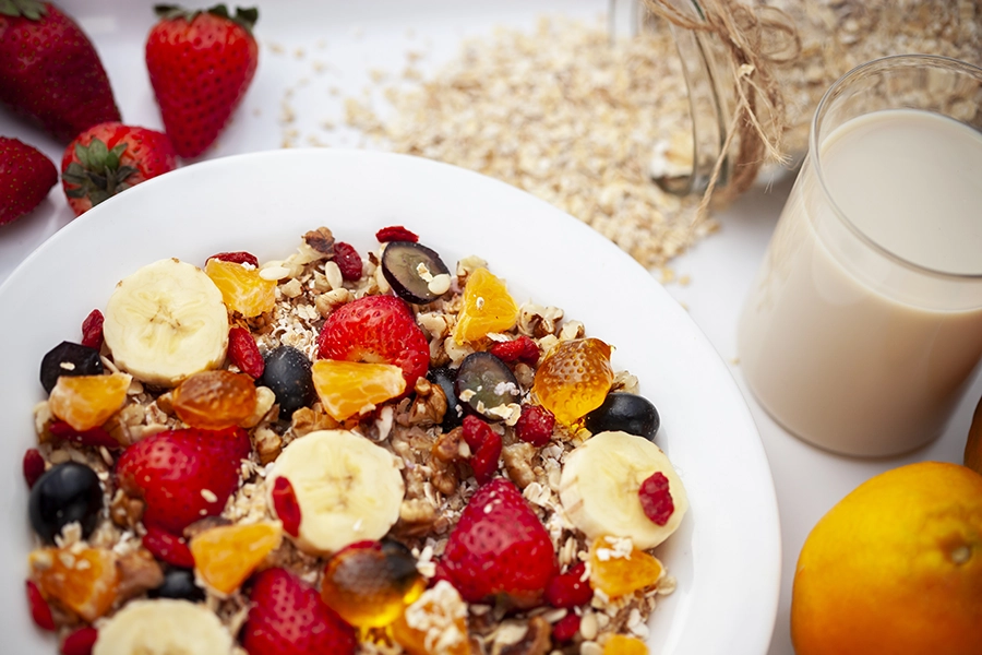 Frutas, vegetais e grãos integrais que ajudam a desintoxicar o corpo naturalmente