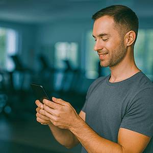 Personal trainer usando app