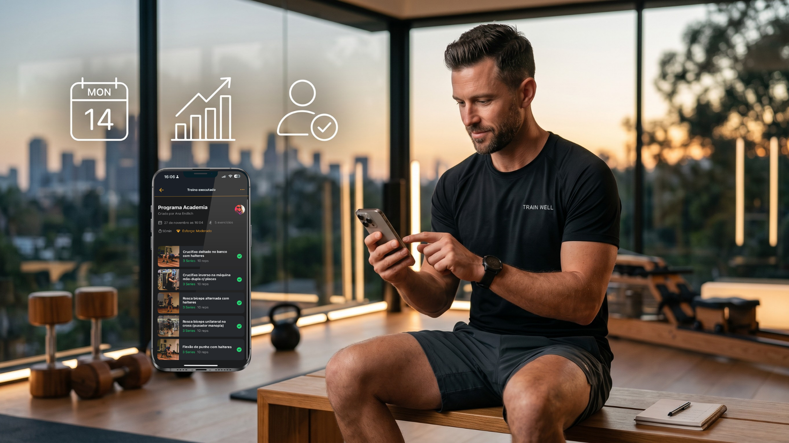 Personal trainer gerenciando alunos pelo app de personal trainer no celular